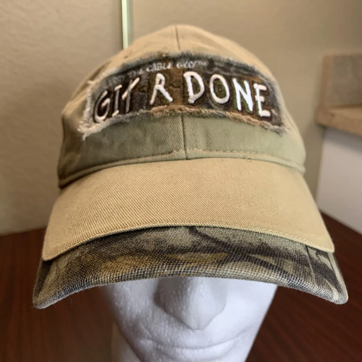 Larry the cable guy hat 2025