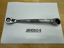Blue-point Tools 16mm 17mm 25 Offset Reversible Ratcheting Box Wrench Bxorm1617 Blue-point Tools 16mm 17mm 25 Offset Reversible Ratcheting Box Wrench Bxorm1617