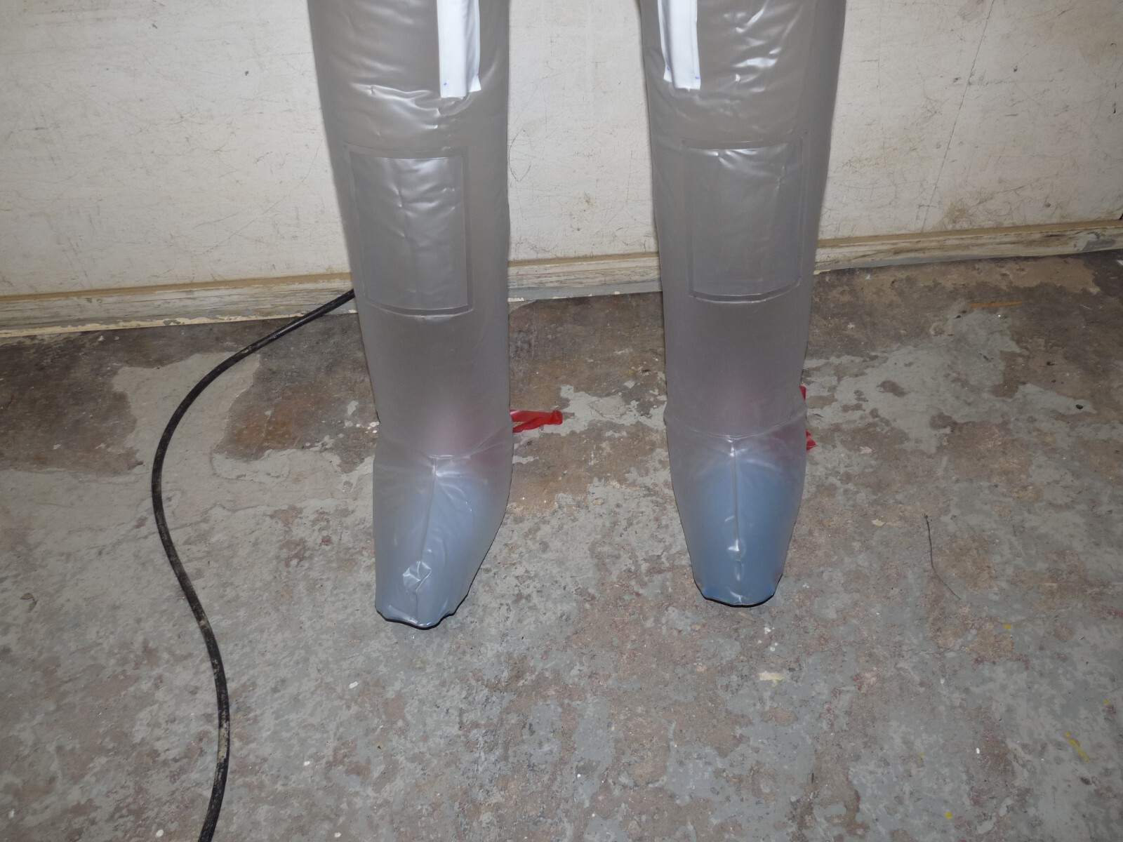 Inflatable supplied air PVC hazmat nuclear radiation protection suit  XL  NEW