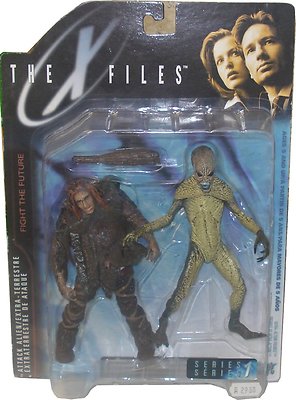 The X Files Series 1 Attack Alien and Primitive Man Set Figures McFarlane JC