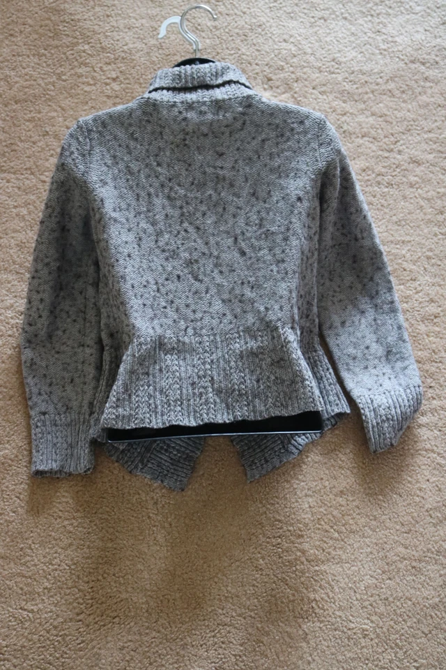 Cárdigan para mujer Dressbarn frente abierto gris talla S pequeño Foto 4 de 4