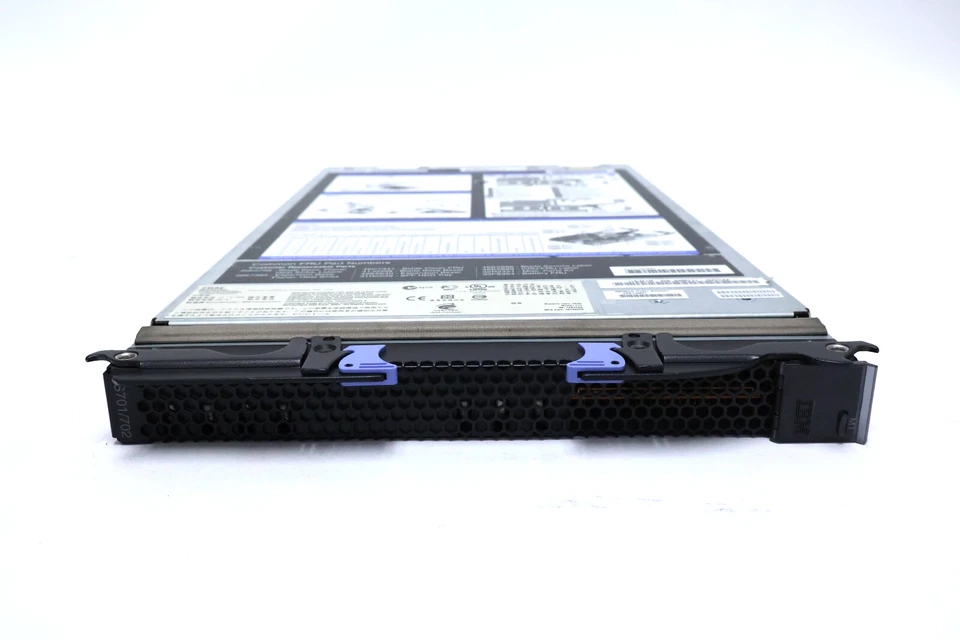 IBM 44M1501 Blade Server POWER7 3.3GHz 64GB RAM No HDD - Image 2 of 4