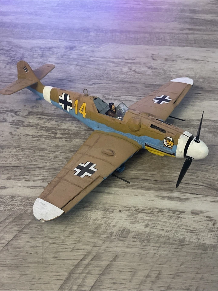 21st Century Toys 1:32 Hand Painted Messerschmitt BF-109F-2 Aircraft- BROKEN - Image 3 of 4
