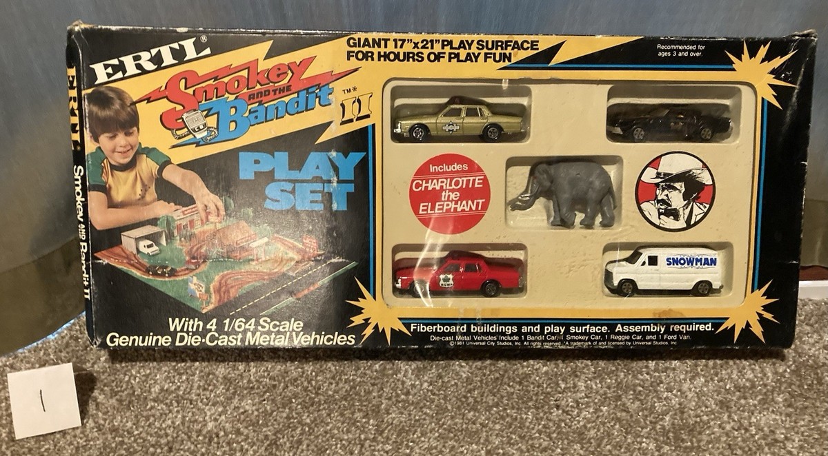 Smokey and the Bandit II ダイキャストカーセット Rare ERTL Smokey and the Bandit II Playset #1815 Die Cast Vehicles
