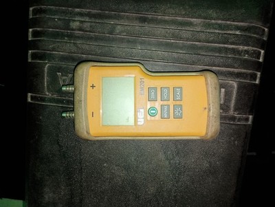 UEi EM201 Digital Manometer Handheld Portable Air Pressure Meter Gauge