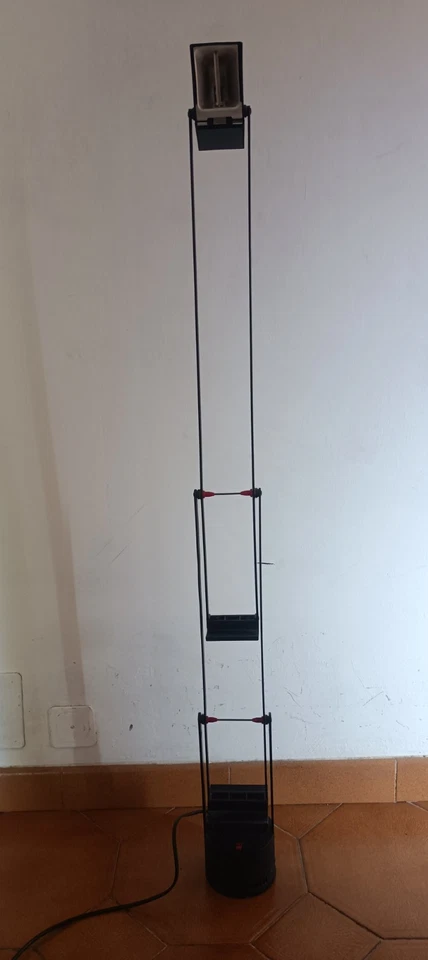 Artemide Tizio, foto 1 di 5