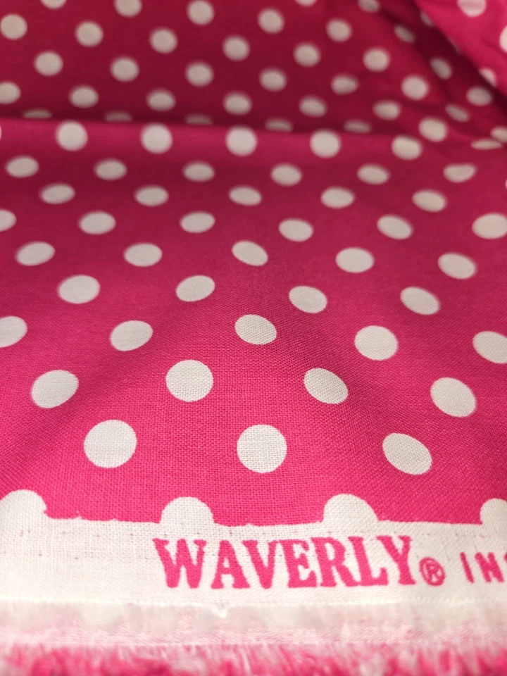 Edredón de lunares Waverly Inspirations rosa blanco lunares tela por yarda Foto 2 de 3
