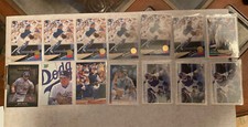 Collection of 14 Mike Piazza Baseball Cards  NM/M