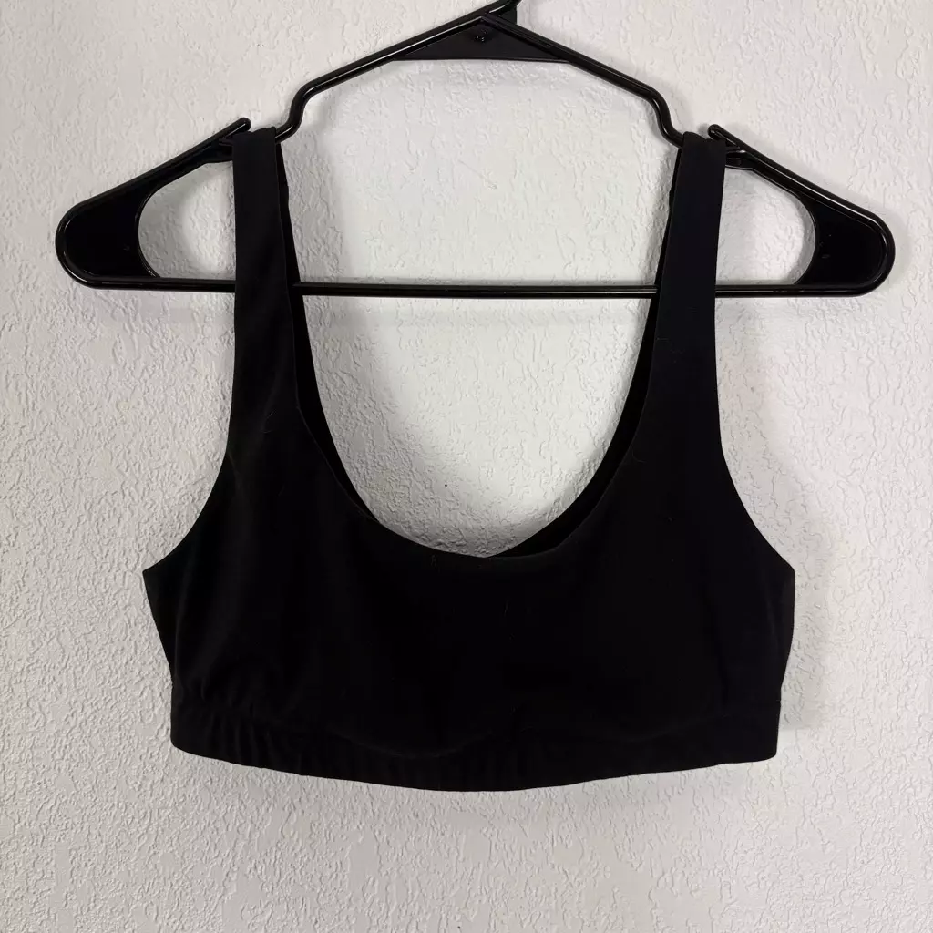 vuori scoop neck sports tank-bra