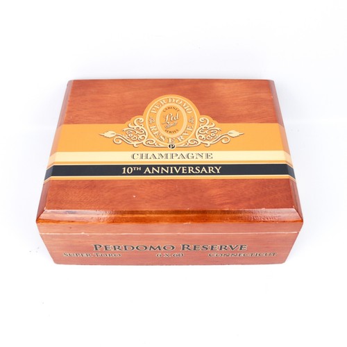 Perdomo Super Toro Connecticut 10th Anniversary Wood Cigar Box 9" x 7" x 3.25" - Picture 10 of 12