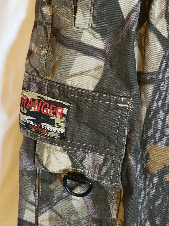 Ranger Realtree Camoflage Hunting Pants Large (36-38) zips off to shorts - Image 2 of 4