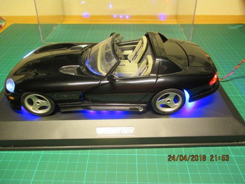 Dodge Viper RT/10 Vitrinen Modell im Maßstab 1:18 Sammler mit Beleuchtung LED - Bild 3 von 11