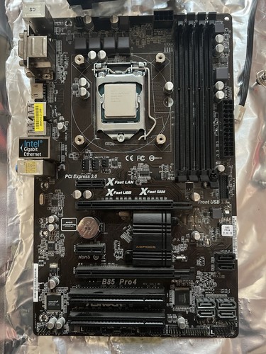 Intel i7 4771 and ASRock B85 Pro4 Motherboard. FOR PARTS. UNTESTED - Afbeelding 2 van 6