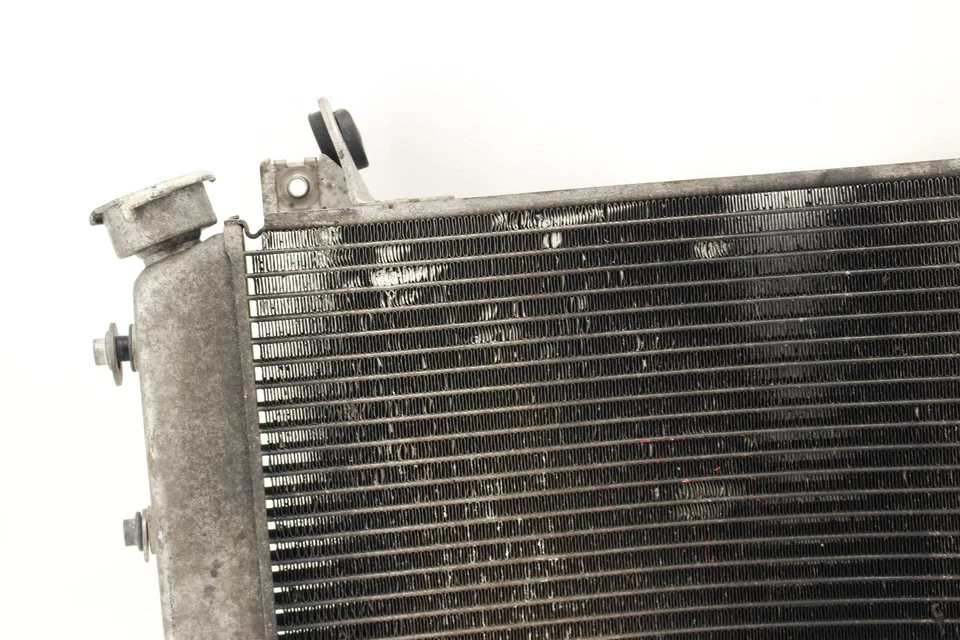 2013 YAMAHA YZF R1 OEM ENGINE RADIATOR MOTOR COOLER COOLING RADIATER Foto 2 de 4