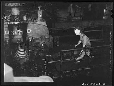 Sheffield Alabama Reynolds Alloys Co 1900s Steel Mill Worker Tilt Table