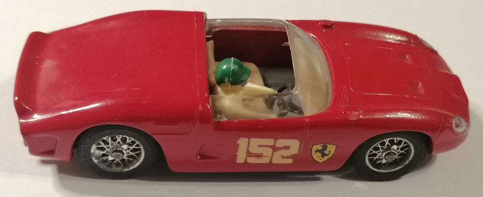 Solido Serie 100 Ferrari 2L5 art.129 ruote a raggi. Perfetto. Come nuovo. - Immagine 4 di 4