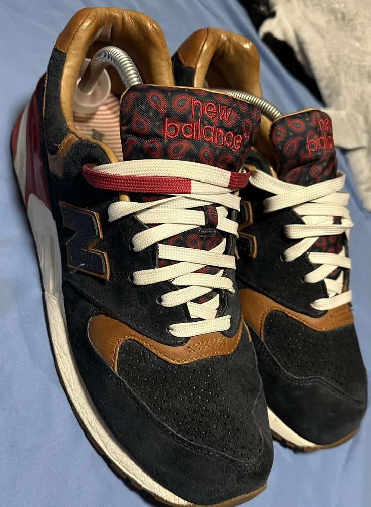 Size 11.5 - New Balance Sneaker Politics x 999 Case 999