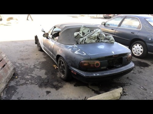 1999 Mazda MX-5 Miata Washer Reservoir Assembly OEM NA01-67-480B - Picture 12 of 12