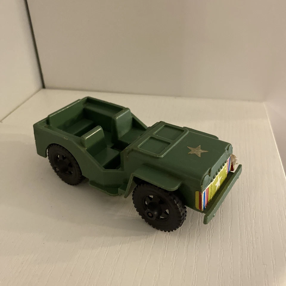 VINTAGE TIM- MEE TOYS ARMY JEEP HARD PLASTIC 5 INCH AURORA ILL. USA - Image 2 of 4