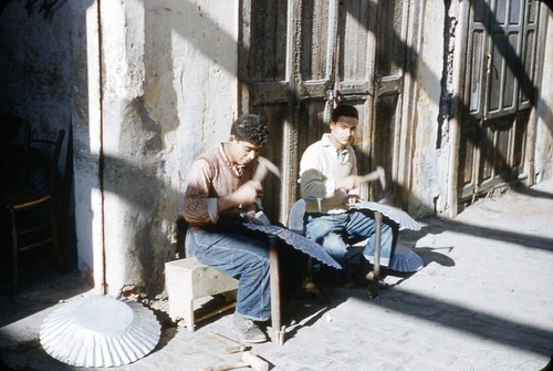 Vintage 35mm Slide ARTISANS METALSMITHS MARKET OLD CITY TRIPOLI, LIBYA 1952 18