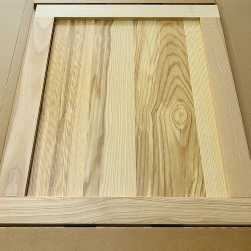 IKEA Ceniza Natural TORHAMN 24x20" Puerta de Gabinete Frontal 303.135.04 ¡Nuevo EN CAJA!! - Imagen 3 de 3