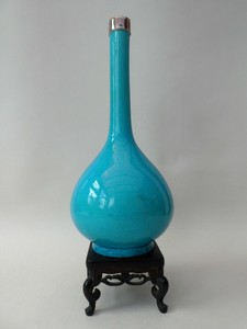 ANTIQUE CHINESE PORCELAIN MONOCHROME TURQUOISE BOTTLE VASE & STAND 19th CENT