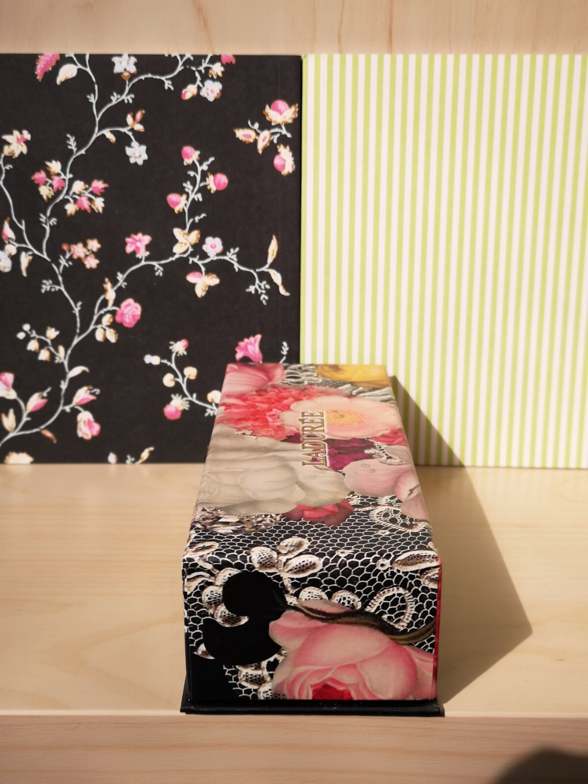 Coffret neuf fèves LADUREE 2010 Christian Lacroix eBay