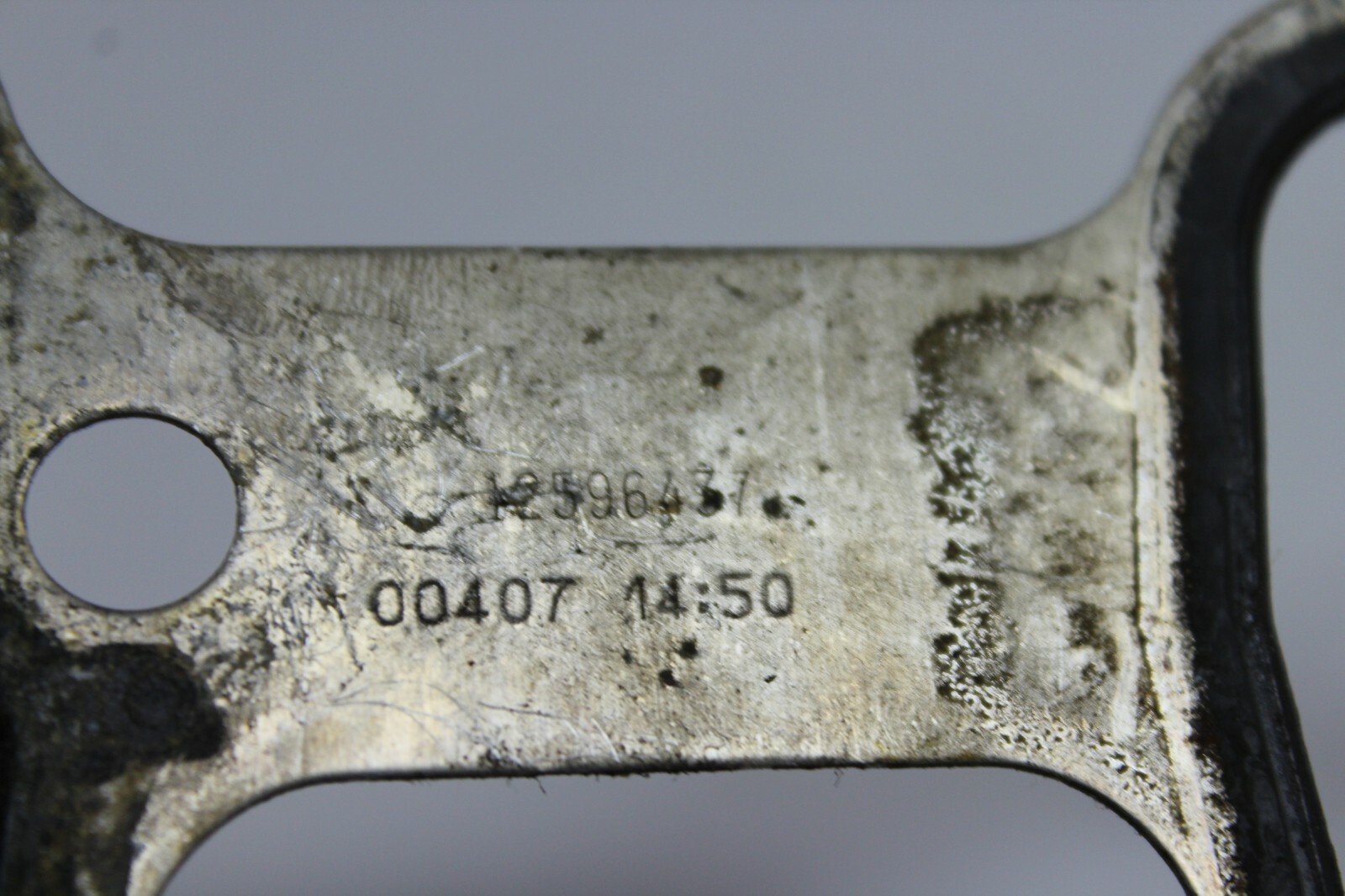 20072008 GMC Acadia Fuel Injection Plenum Gasket 12596437 OEM eBay