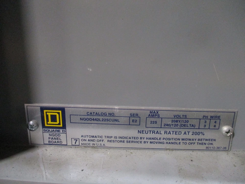 Square D Main Lug Circuit Breaker Panel NQOD442L225CUNL 208Y/120V 225A Max 3Ph - Image 2 of 4