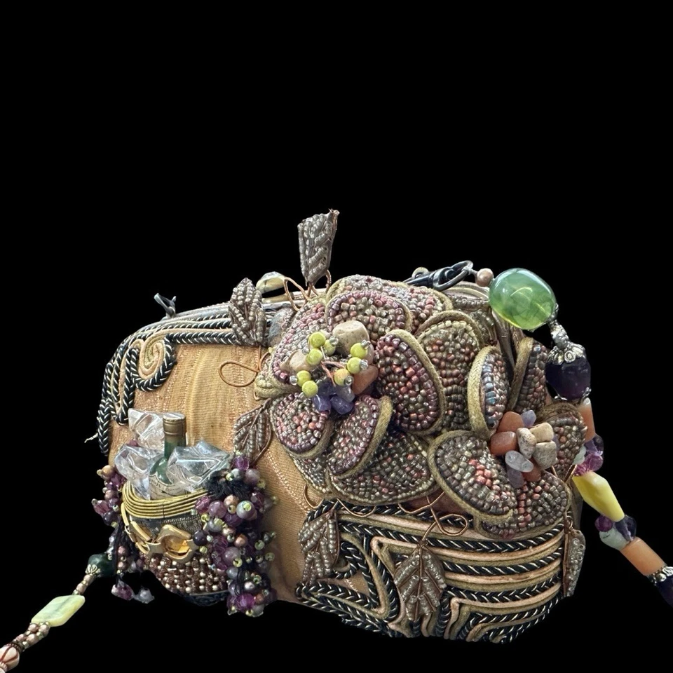 Cartera Mary Frances Estuche Rígido Embellecido con Cuentas Floral RARA COLECCIONISTAS De Colección Foto 3 de 4