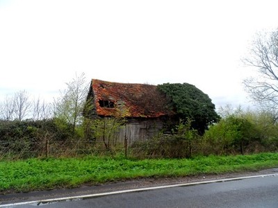 Photo A3 Broken down farm building Milton Common  c2014