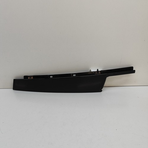 BMW 3 G20 Front Right Door Vertical Trim 7465138 2023 29998432