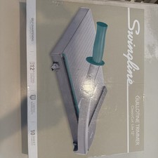 Swingline ClassicCut Lite 12 Guillotine Paper Trimmer 10 Sheet 9312 NEW