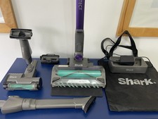 Shark IP1251UKT Cordless Pet Vacuum Cleaner with PowerDetect *£141 (RRP £319)*