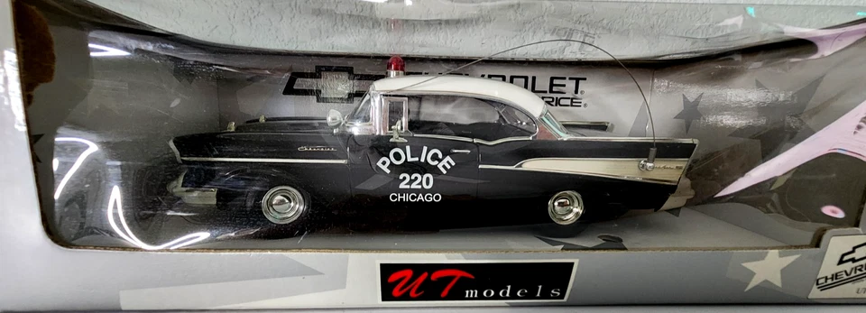 UT Models 1:18 1957 Chevrolet Bel Air Chicago Police Car Diecast w/ Box - Image 3 of 4