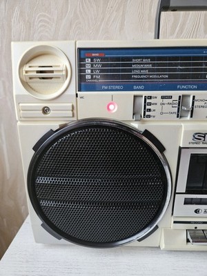 BOOMBOX Sharp GF-5757H Japan Vintage Cassette Player Fully Working