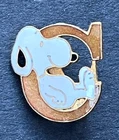 SNOOPY Pin Badge LETTER C Gold