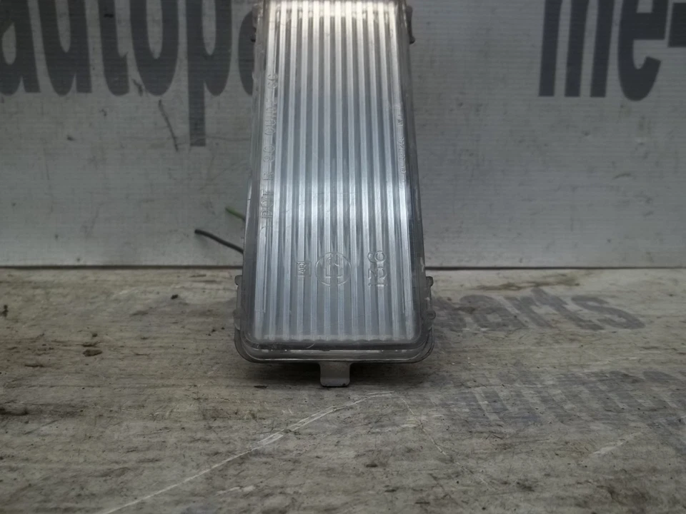 80-92 Cadillac Deville Fleetwood RWD Rear Back Up Reverse Lamp Light 5971232 OEM - Image 3 of 4