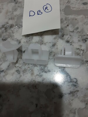 10 OEM Moulding Clips For Chrysler Fits 68225214AA Jeep Cherokee
