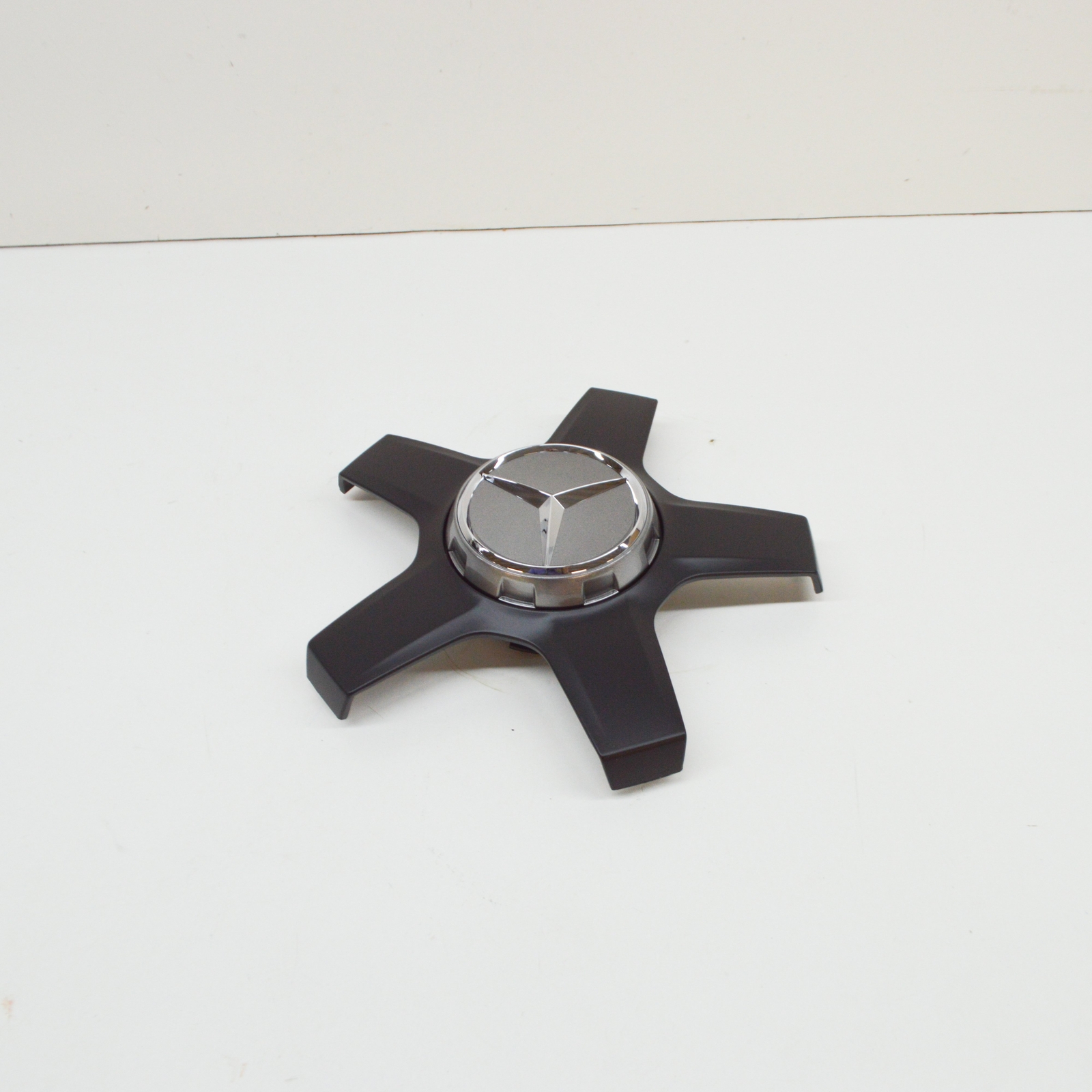 MERCEDES-BENZ CLA C117 Wheel Hub Cap A00040024009283 NEW GENUINE 
