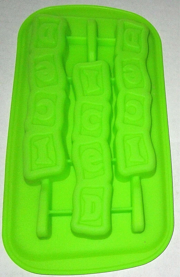 WILTON BEBIDA CONGELADA AGITA 3 Cavidades 8" L x 1 1/4" W 3 SWIZZLE STICKS Verde Foto 3 de 4