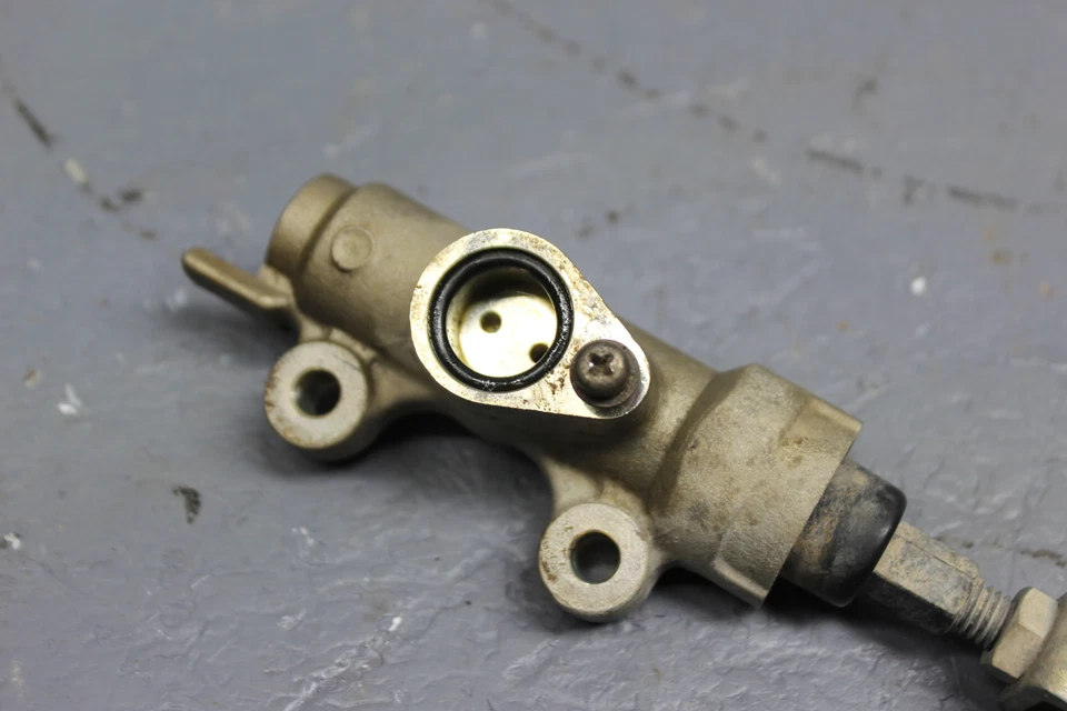 95-06 HONDA SPORTRAX 300 REAR BACK BRAKE MASTER CYLINDER W RESERVOIR - Изображение 4 из 4