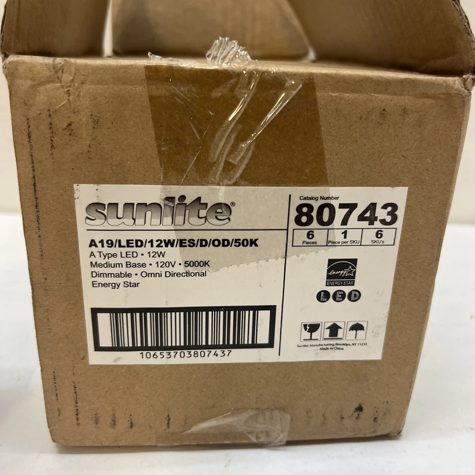 Pack of 6 LED A19 Flat Top Light Bulb 12 Watts (75W Equiv) 50K Super White - Image 2 of 3