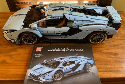Lamborghini- Hyper Blue Version, Mould King Model # 13056S Built w/ Instructions