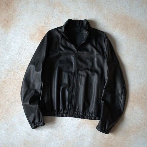 !CLEAN 2000`s Prada MEN Leather Unlined Logo Short Jacket VINTAGE