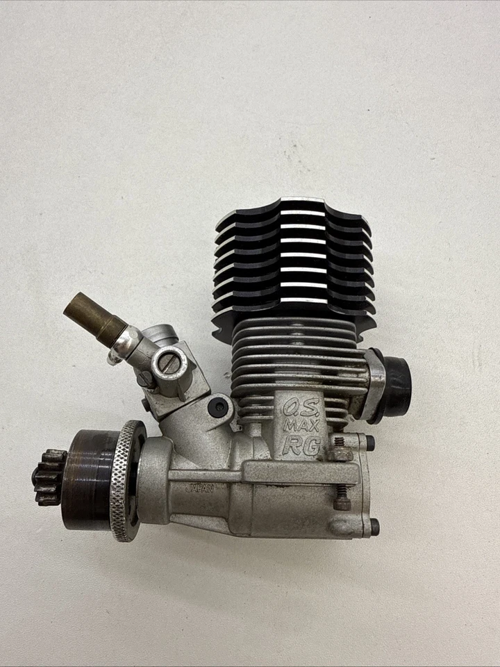 OS Max 21 RG Nitro R/C Car Engine With Carburetor And Glow Plug     - Image 3 of 4