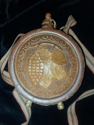 Antique carved wooden shepherd's flask Hungary Romania Carpathian folk art - Picture 2 of 11
