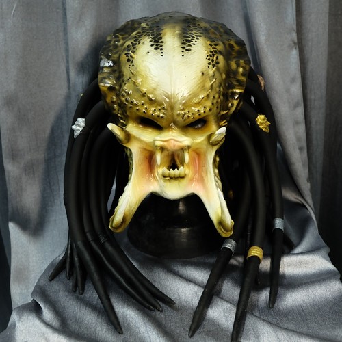 Classic Predator Mask Monster AVP Movie Full Latex Costume Cosplay Halloween - Picture 4 of 7