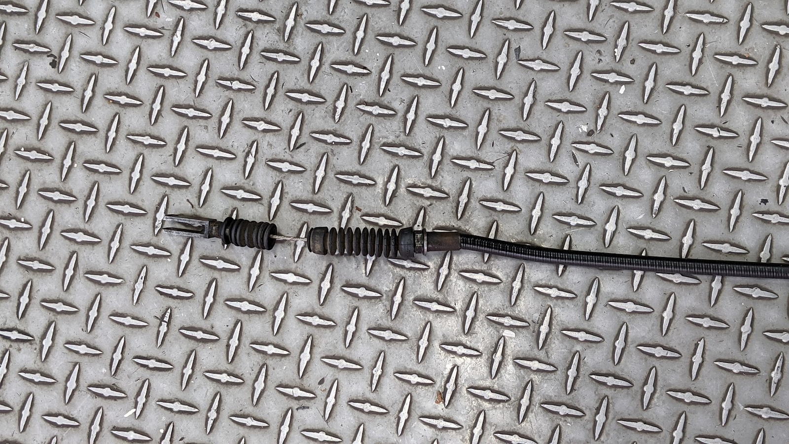 Rolls Royce Silver SPIRIT Emergency Parking cable REAR UG14447 SWB
