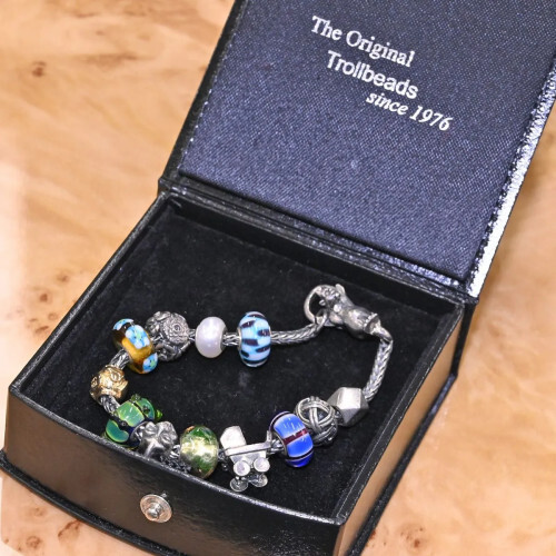 s-l1200.jpg s-l1200.jpg